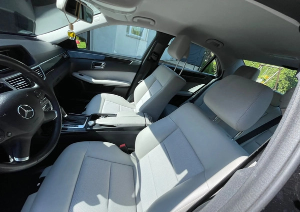 Mercedes-Benz Klasa E cena 52000 przebieg: 237000, rok produkcji 2011 z Jarocin małe 436